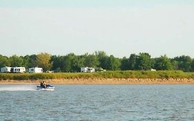 Honey Creek Resort State Park  3*